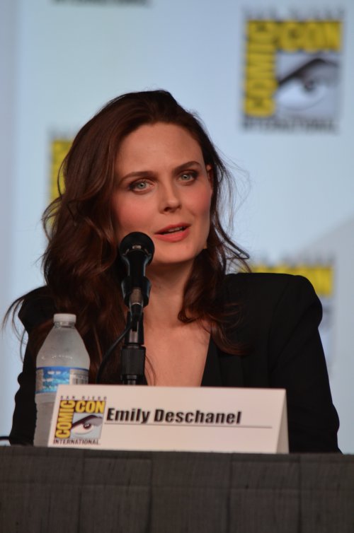 Emily Deschanel